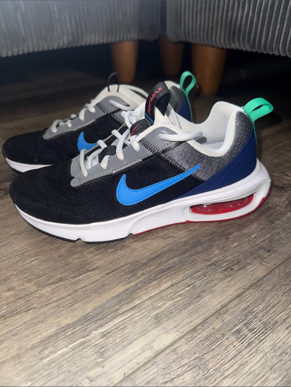 Nike Kids Black, Blue & Green Air-Cushioned Sneakers